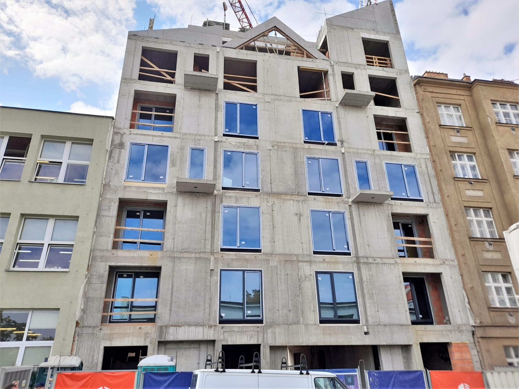Byla dokončena hrubá stavba projektu Harfa Yard