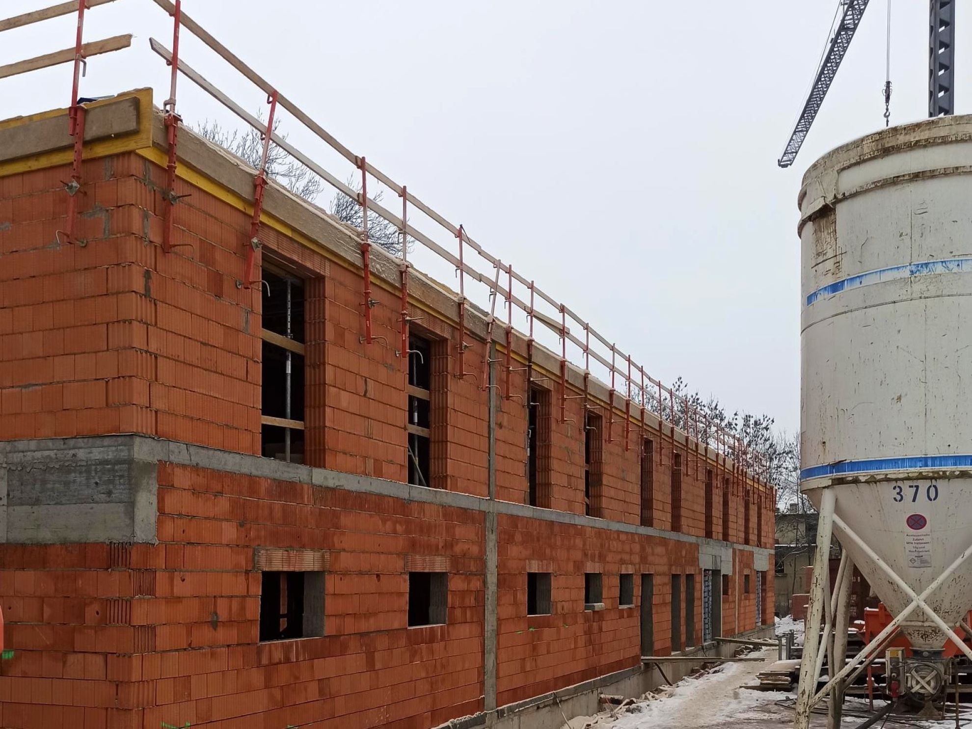 V Tuchoměřicích vyrůstá apartmánový dům