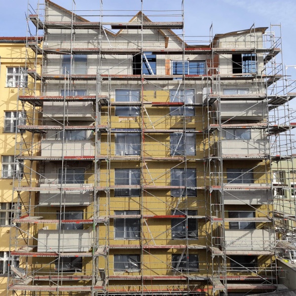 Výstavby projektu Harfa Yard pokračuje