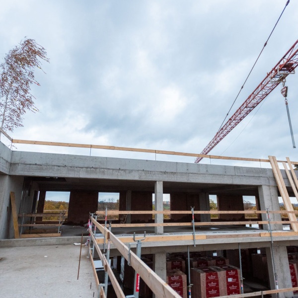 Vztyčení glajchy projektu Zelené kaskády